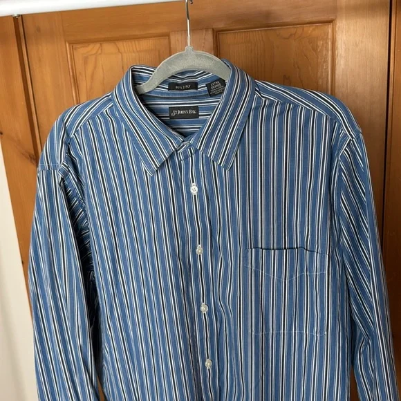 Men’s St. John’s Bay Cotton Button Up Size XL - Picture 3 of 11